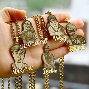 Laser engraving portrait pendant necklace