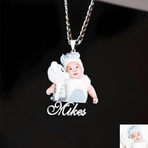 Personalised pendant necklace with name and picture