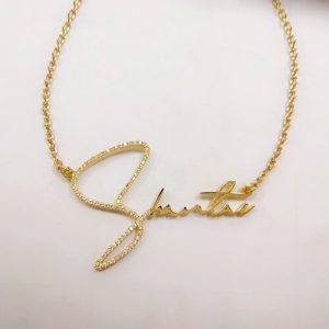 Script name plate necklace with diamonds​