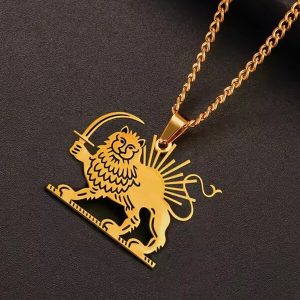 Customized gold pendant necklace
