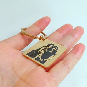 Custom engraved portrait keychain​s